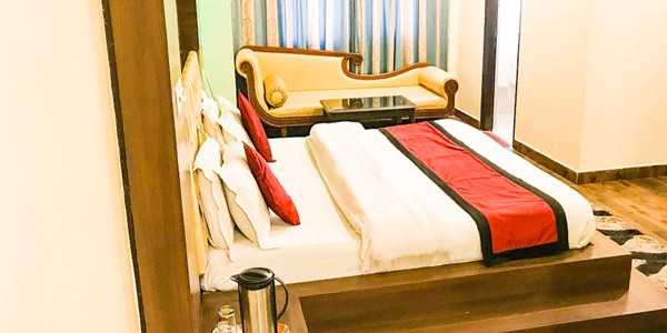Deluxe Non AC Double Bed Room